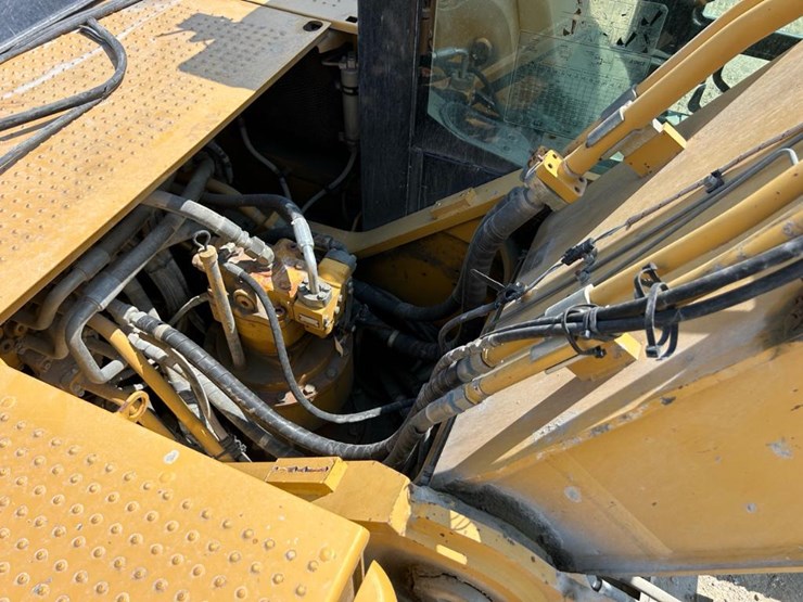 2011-caterpillar-329dl-image-62