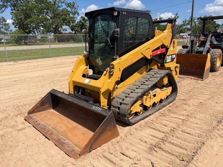 2015-caterpillar-259d-image-8