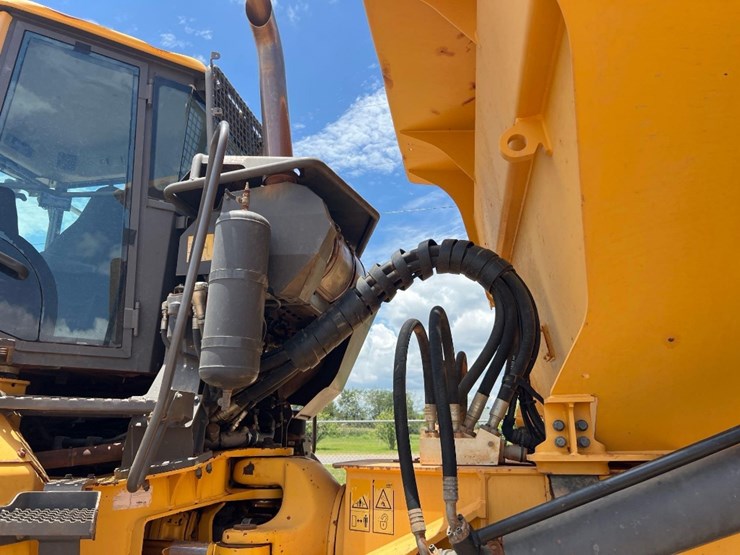 2012-volvo-a40f-image-26