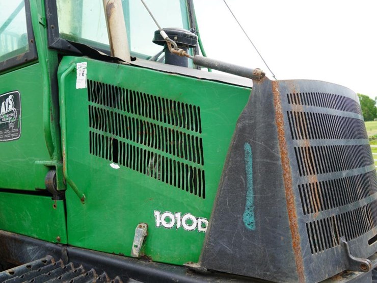deere-1010d-image-105