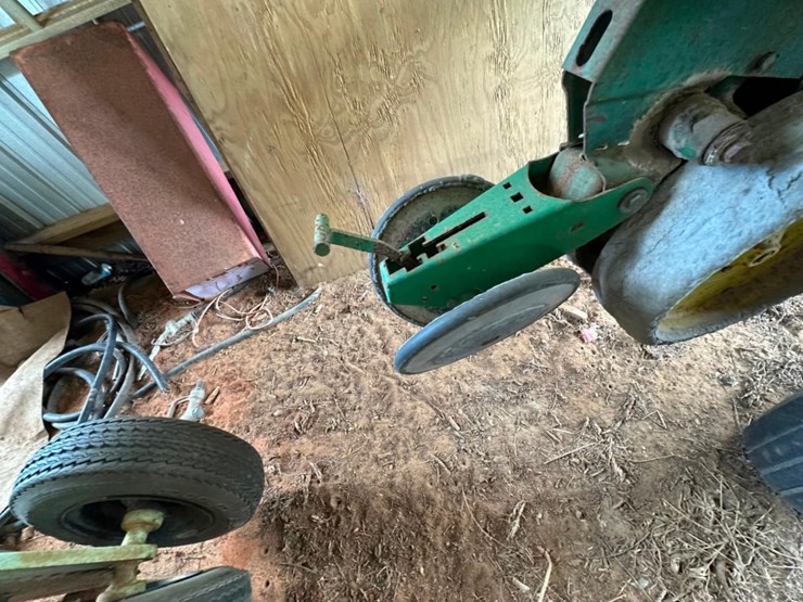 john-deere-7000-image-21