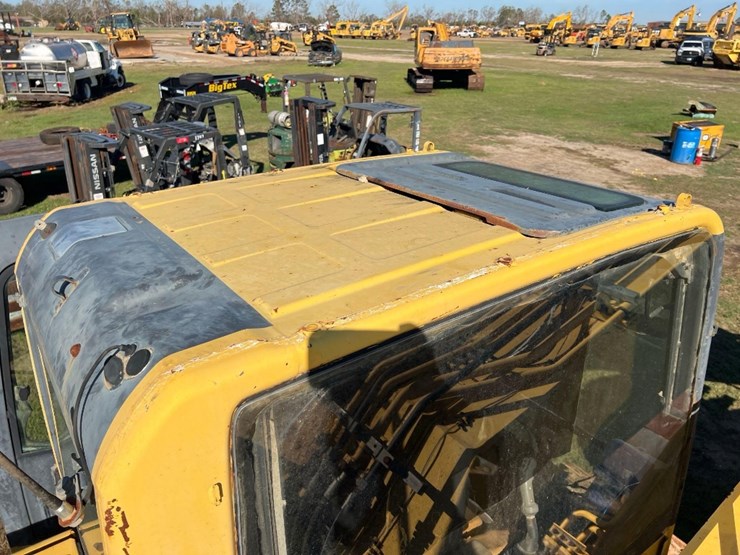 komatsu-pc200-lc-8-image-24