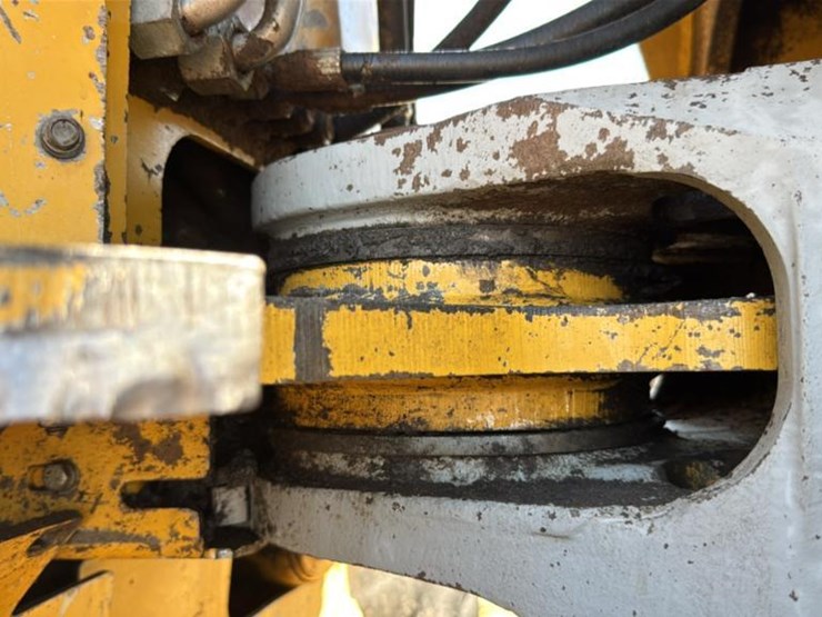 2008-caterpillar-574-image-63