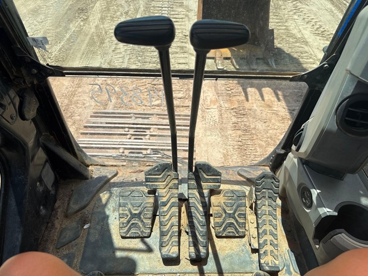 2014-caterpillar-336fl-image-34