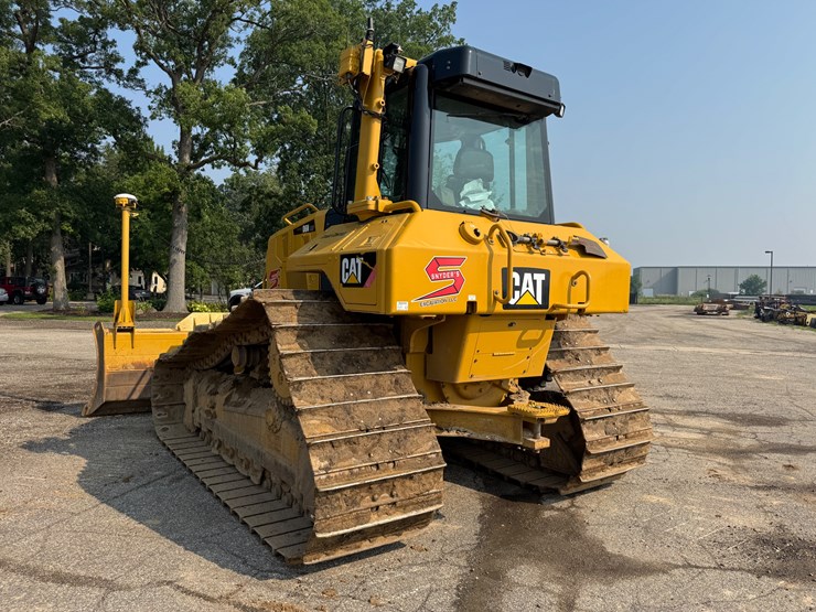 2017-caterpillar-d6n-lgp-image-8