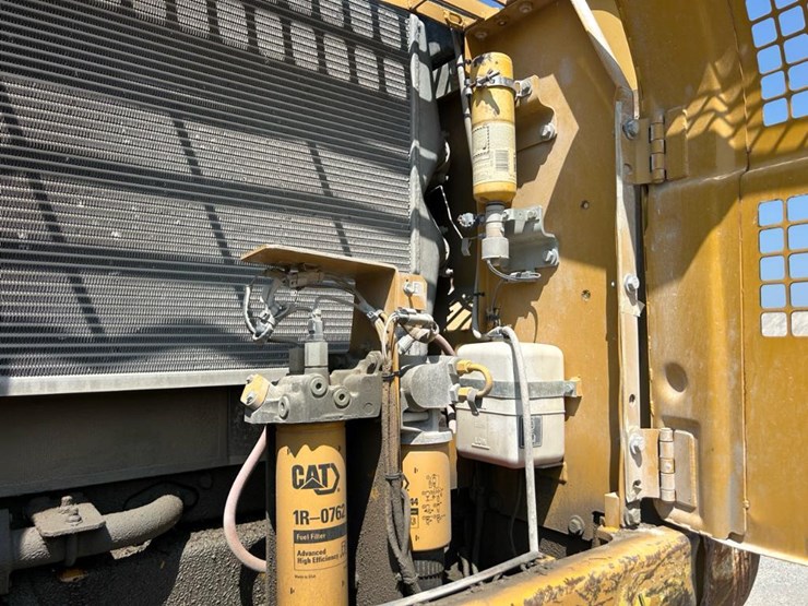 2011-caterpillar-329dl-image-48