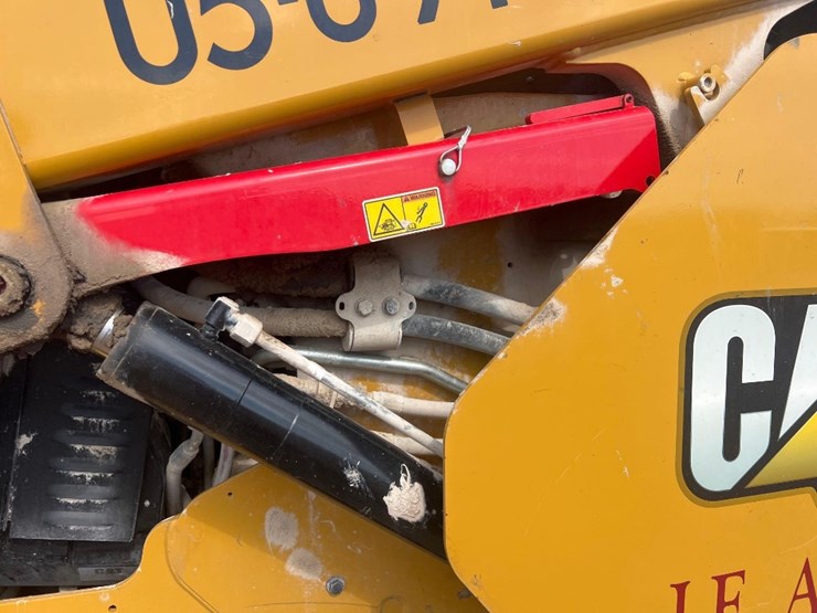 2022-caterpillar-272d3-image-13