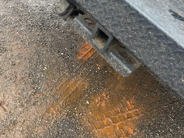 2013-chevrolet-2500hd-image-21