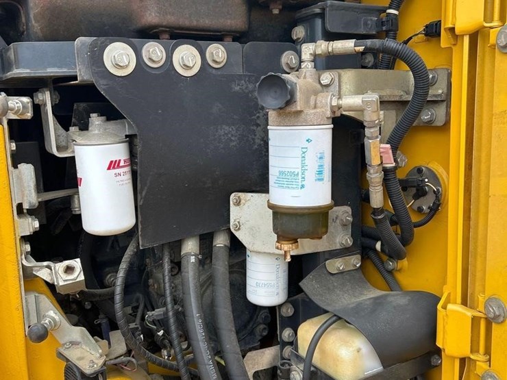 2021-komatsu-pc138us-11-image-25