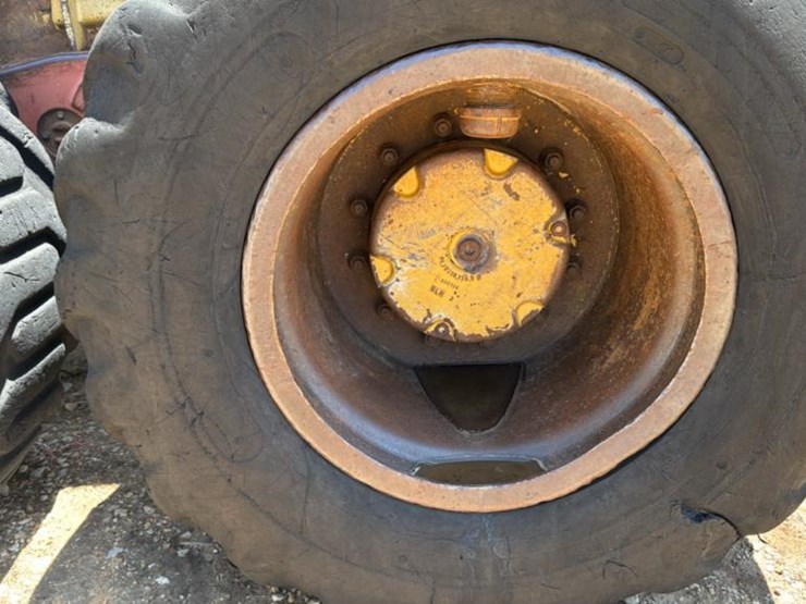 2008-caterpillar-574-image-40