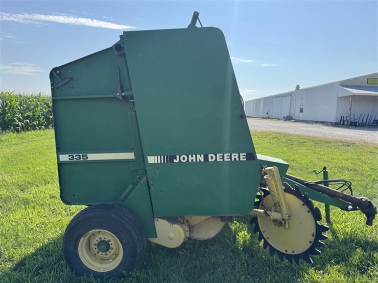 1990-john-deere-335-image-8