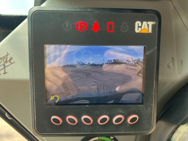 2019-caterpillar-299d2-xhp-image-35