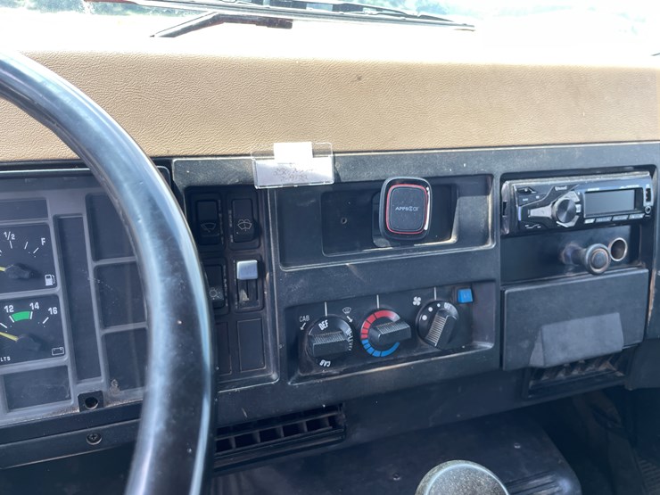 #1012-•-1993-international-dump-truck-(has-wi-title)-image-77