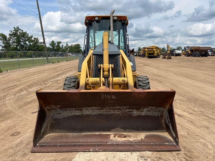 2004-deere-310sg-image-7