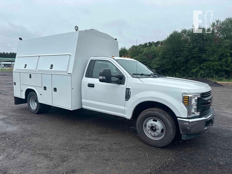 2019-ford-f350-xl-image-21