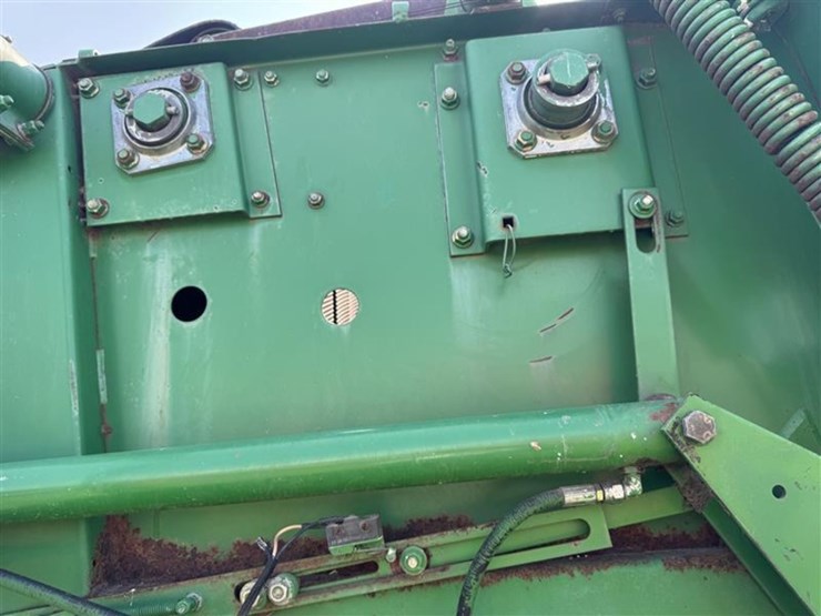 1990-john-deere-335-image-13