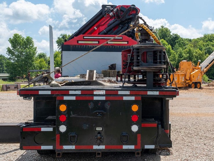 2018-kenworth-t880-image-5