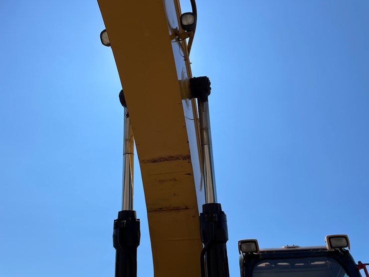 caterpillar-345c-image-25