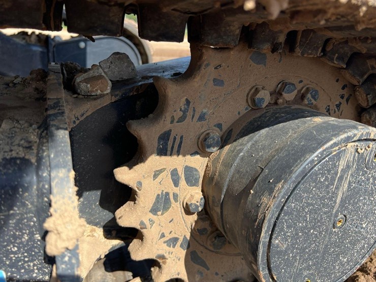 2023-deere-30g-image-10