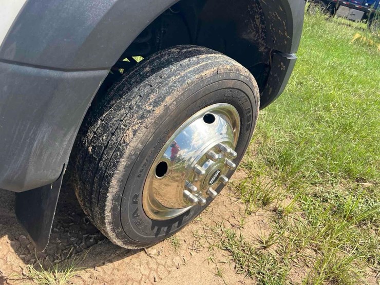 2018-ford-f550-xl-image-25