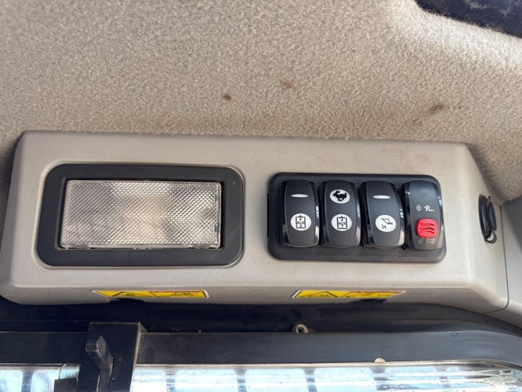2018-caterpillar-289d-image-44