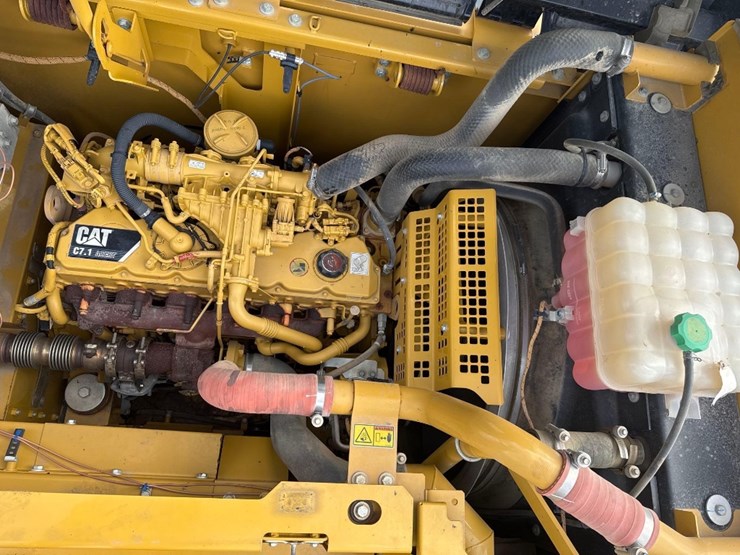 2018-caterpillar-326fl-image-29