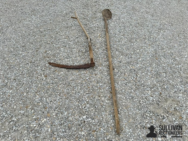 antique-spoon-&-scythe-hand-tools-image-6