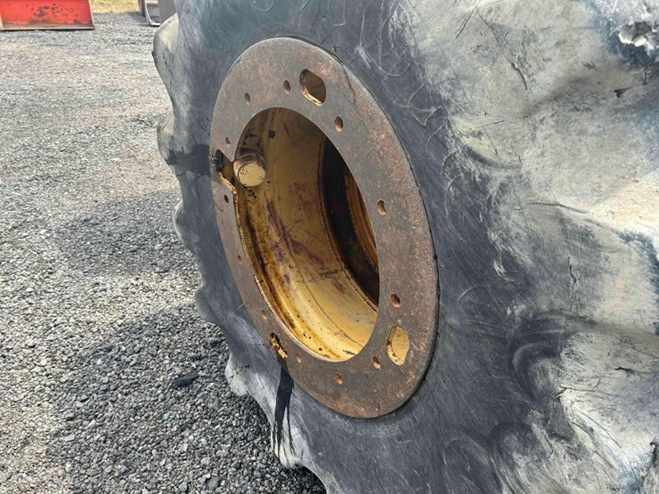 caterpillar-573-image-18