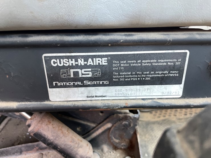 #1013-•-1992-freightliner-cummins-(has-mn-title)-image-94