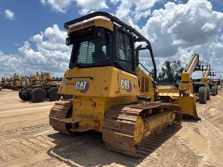 2022-caterpillar-d4-lgp-image-6