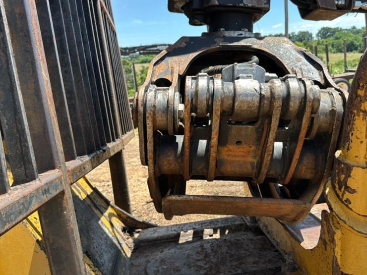 2008-caterpillar-574-image-13