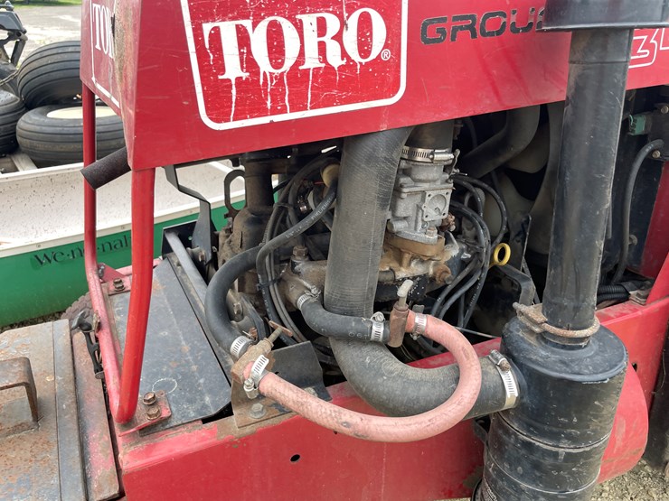 #1075-•-toro-lawn-mower-image-43