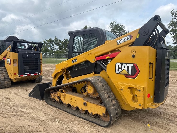2022-caterpillar-299d3-image-8