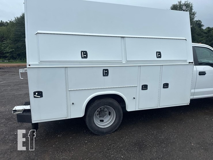 2019-ford-f350-xl-image-6