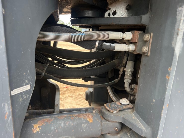 komatsu-wa320-5l-image-15