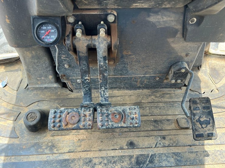 2004-deere-310sg-image-41