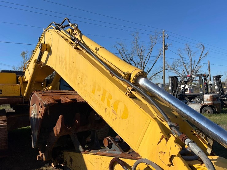 komatsu-pc200-lc-8-image-13