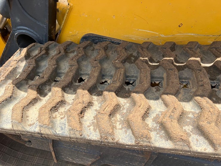 2020-deere-333g-image-23