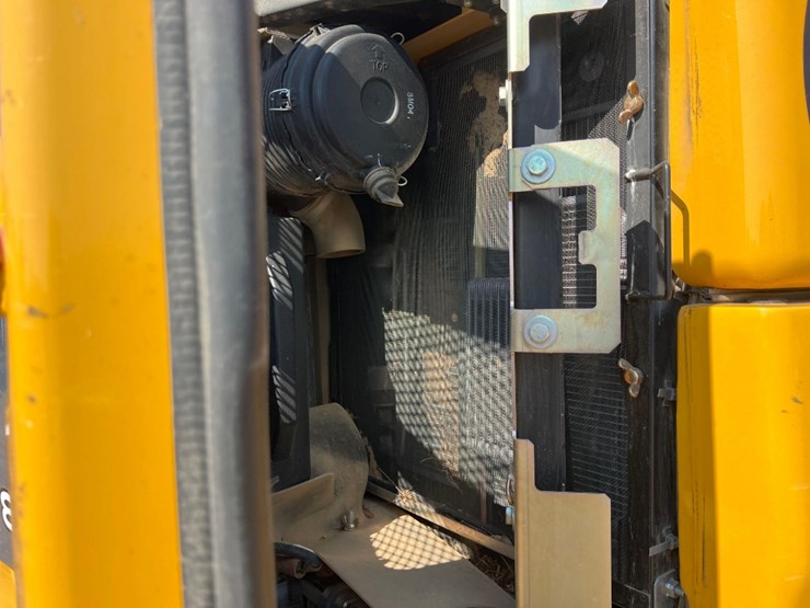 deere-85g-image-21