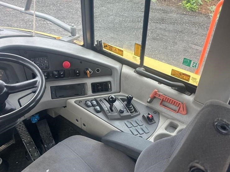 2015-volvo-a40g-image-27