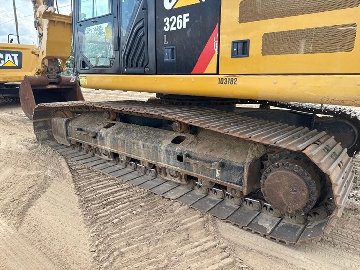 2020-caterpillar-326fl-image-9