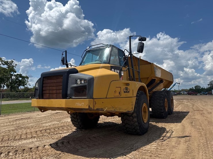 caterpillar-740b-image-2