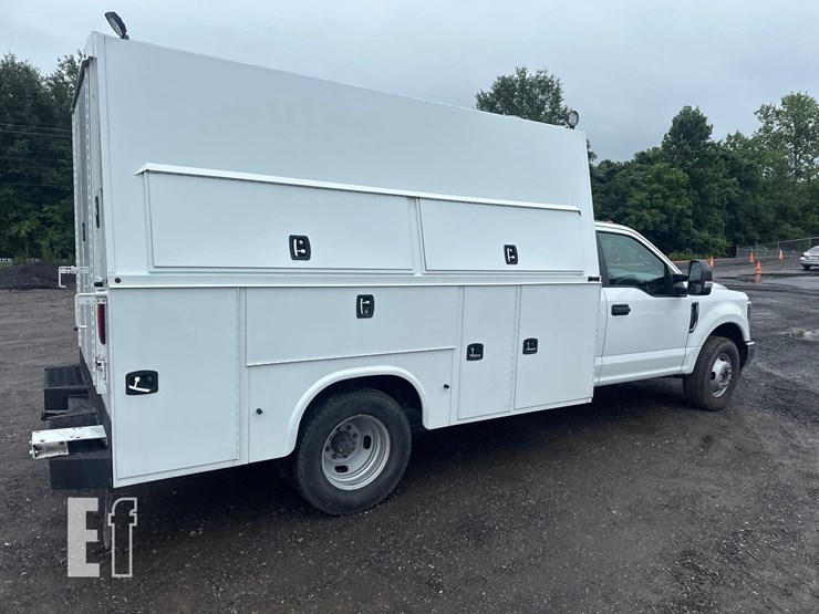 2019-ford-f350-xl-image-5