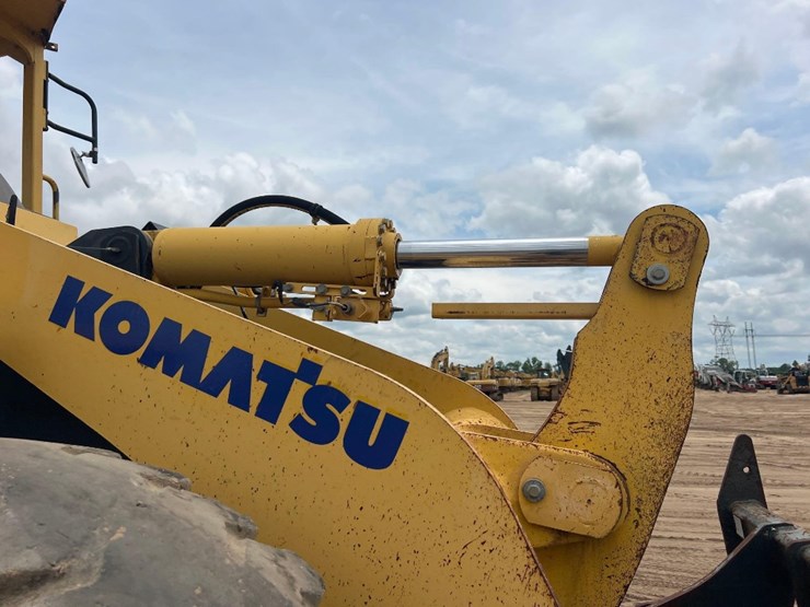 komatsu-wa320-5l-image-24