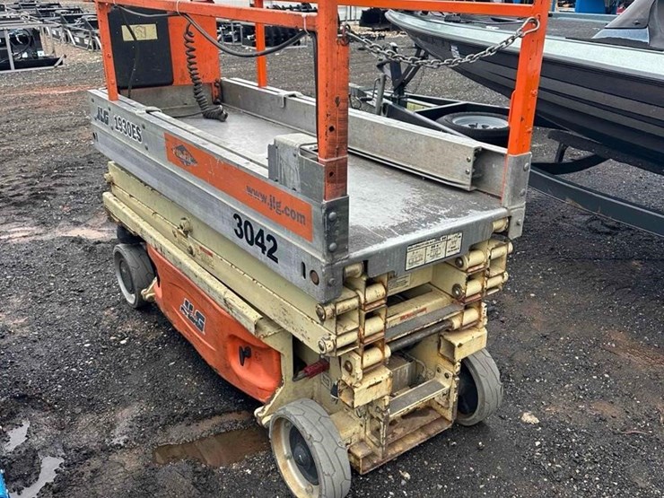 jlg-1930es-image-1
