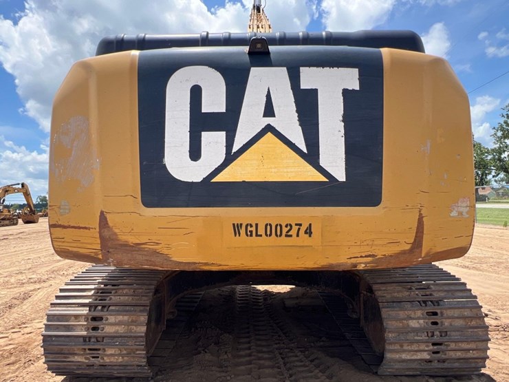 2015-caterpillar-326fl-image-3