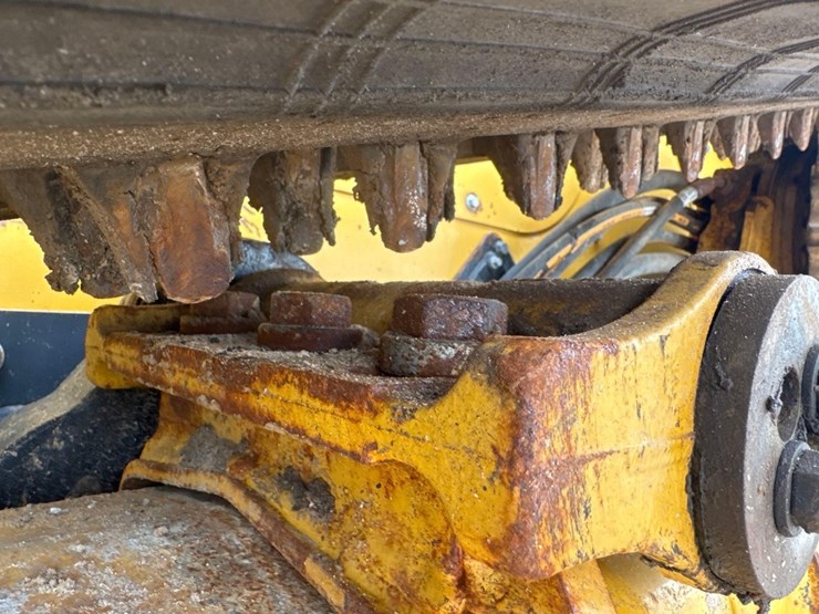 2022-caterpillar-299d3-image-11