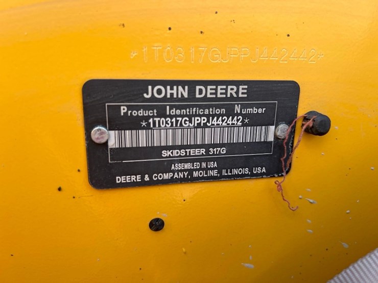 2023-deere-317g-image-18