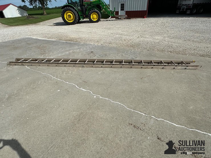 aluminum-40’-extension-ladder-image-4