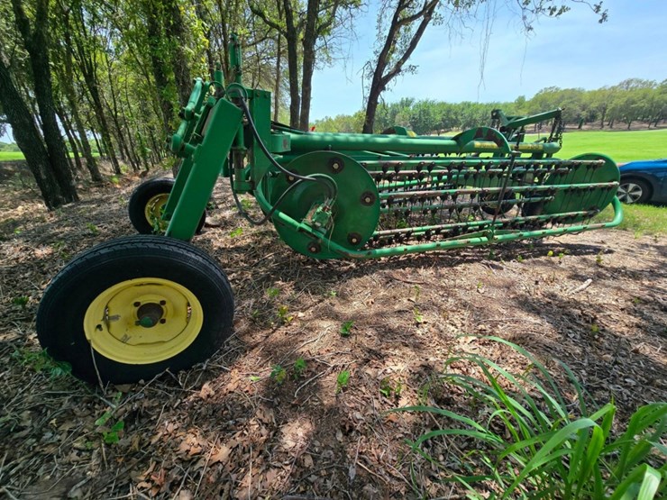 john-deere-700-image-10